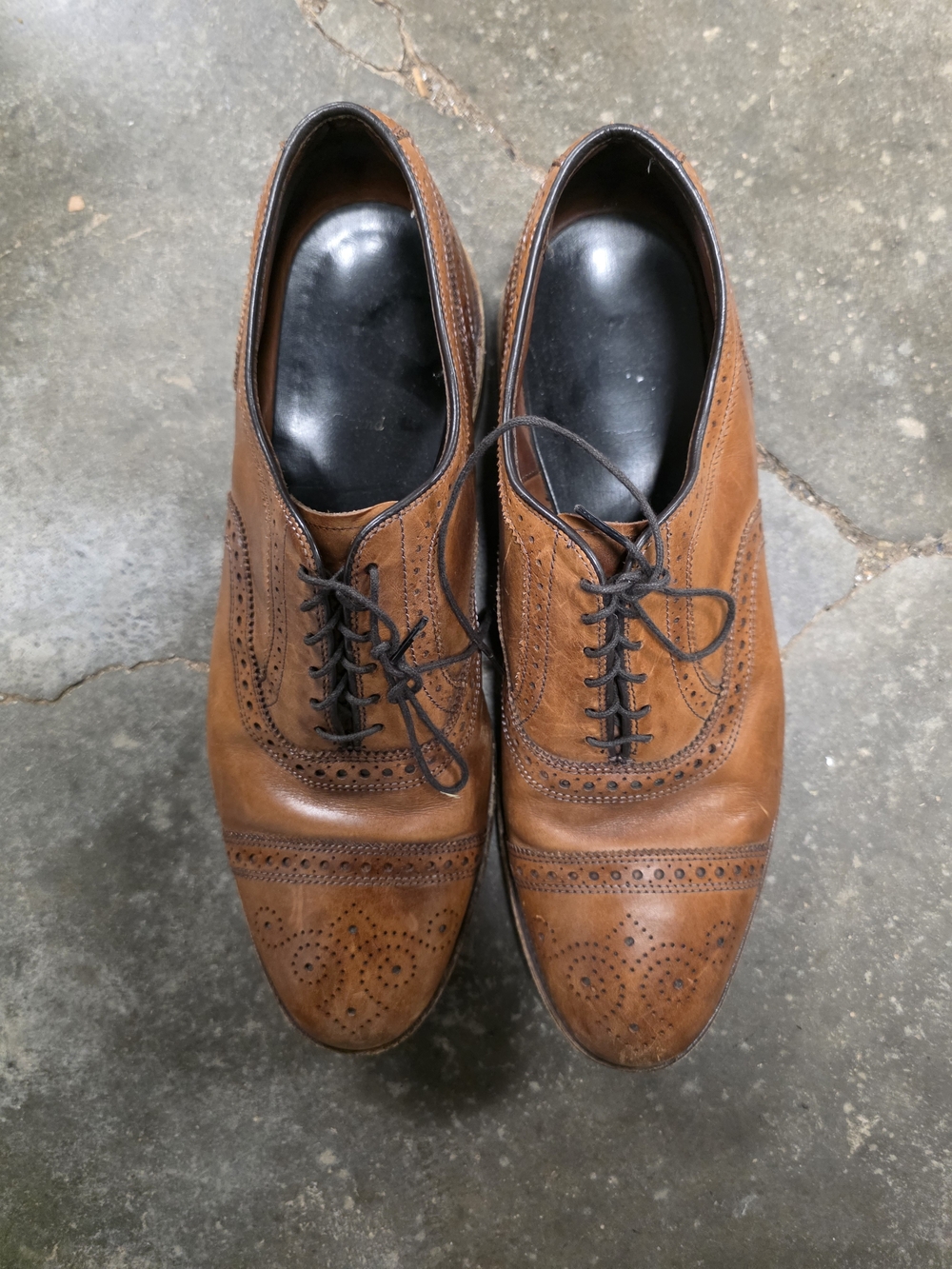 Allen Edmonds Tan Brown Brogue Cap-Toe Oxfords